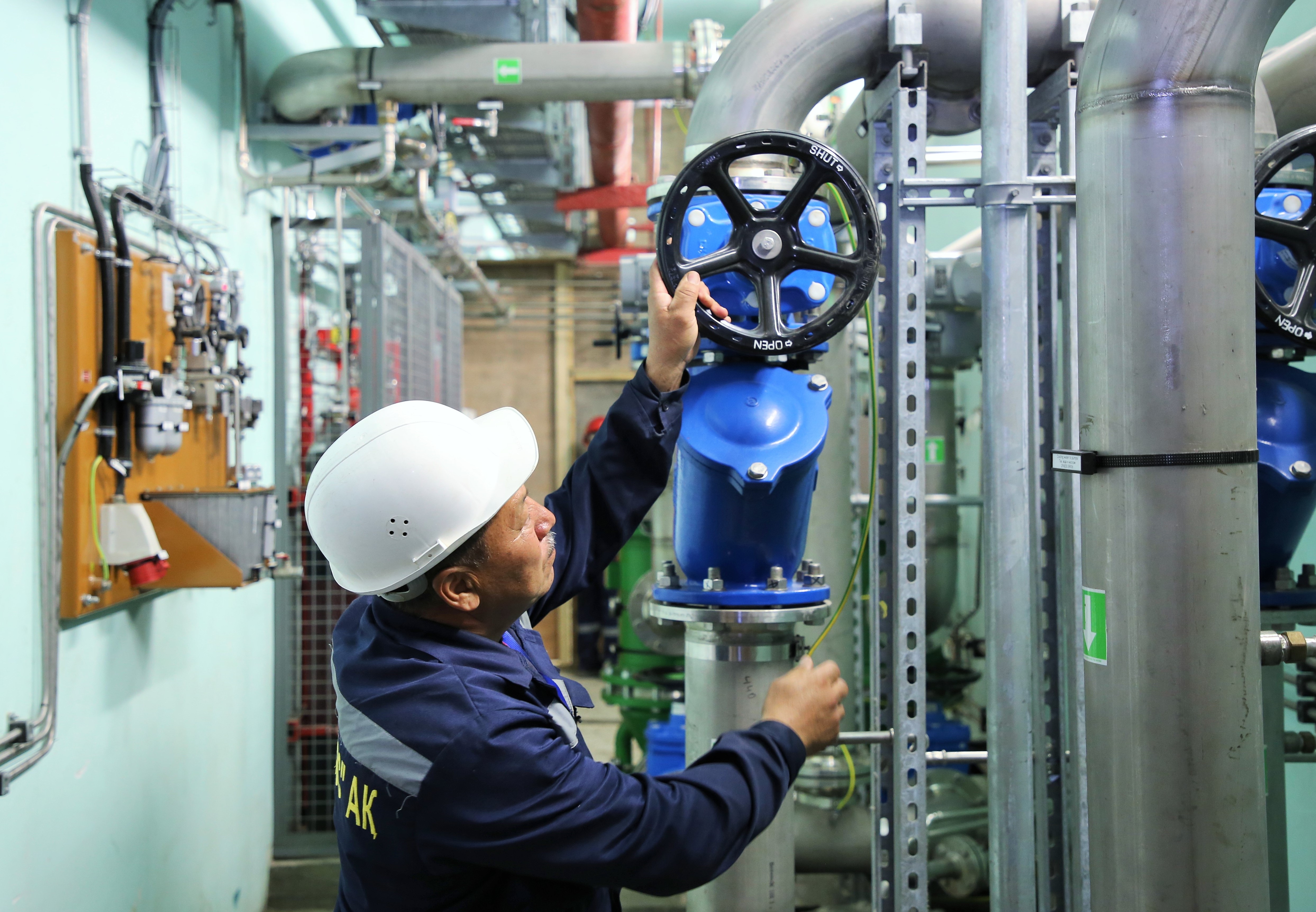 The introduction of the new integrated safety management model continues at power plants